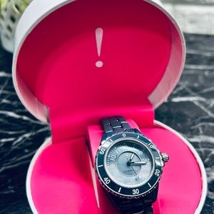 NEW w/Case Isaac Mizrahi Live! Watch Gray band chic fashionable